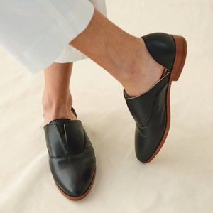 Nisolo Black Emma D’Orsay Oxford